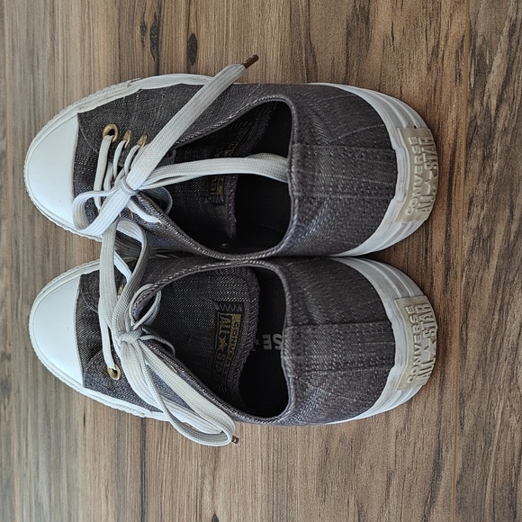 EUC Textured Converse - Picture 4 of 8